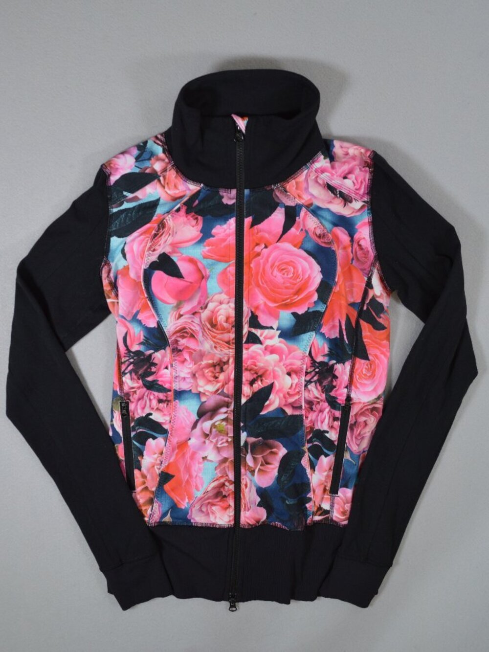 Lululemon Nice Asana Jacket Secret Garden Floral Black Size 6 Thumbholes